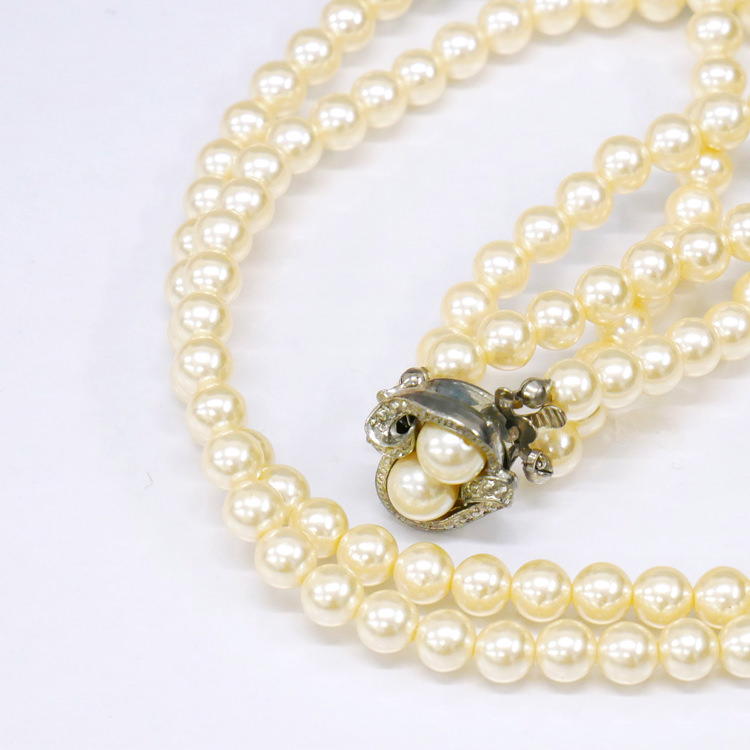 パールのネックレス糸替え